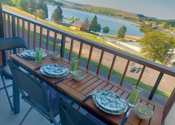 Appartement Situe En Plein Centre A Deux Pas Des Pistes.